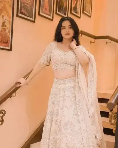 Escort Service In Mauzamabad